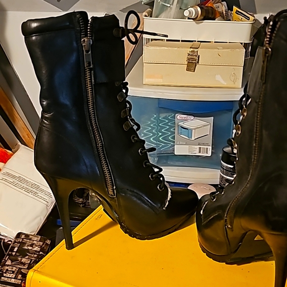 New Designer Aldo Stallion High Heel Combat Boots, Sz 8, Black Genuine Leather - Picture 10 of 12